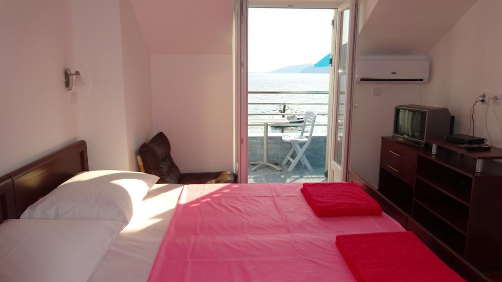 Apartments Odesa Herceg Novi Zewnętrze zdjęcie